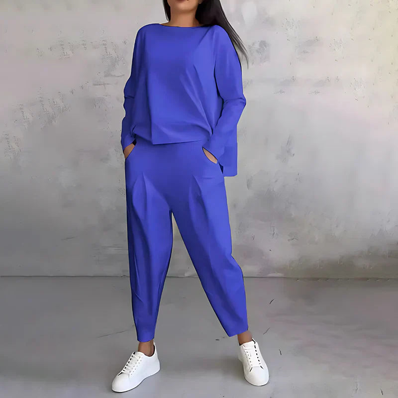 Babette | Stylový dvoudílný set s kulatým výstřihem